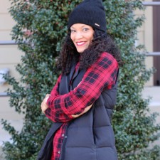 Easy Ways to Wear a Puffer Vest Main